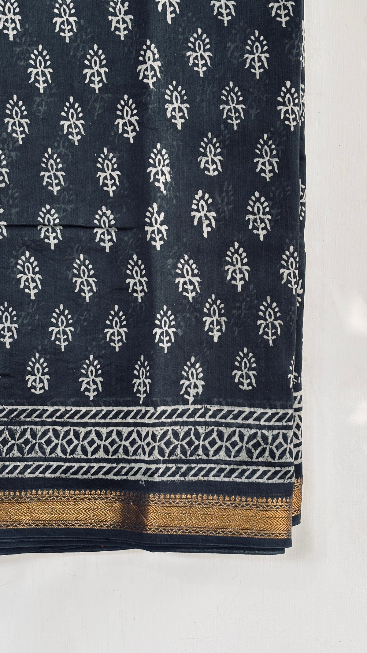 Black Handblock Printed Maheshwari Silk Saree
