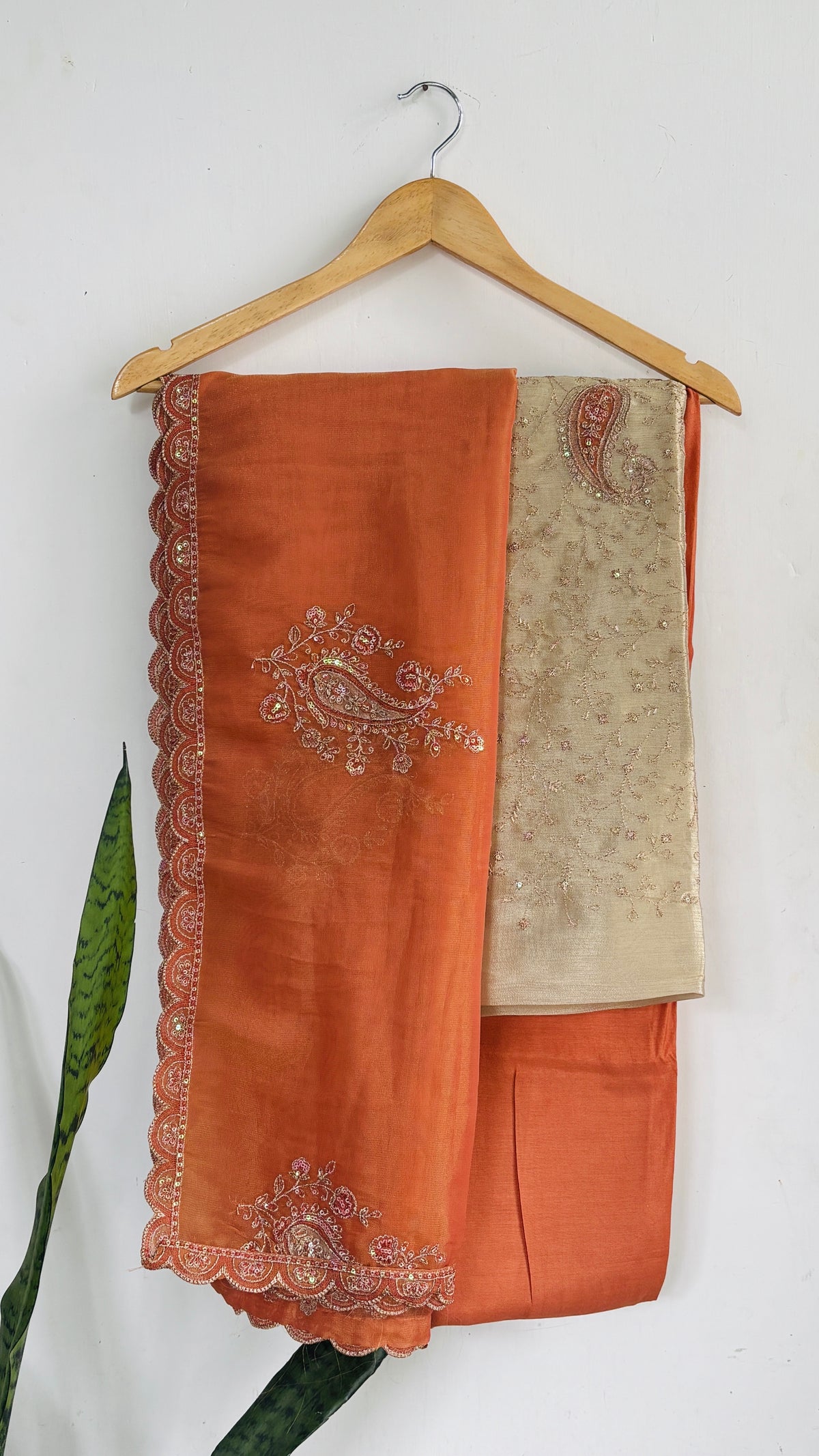 Embroidered Suit Set with Sequinned Dupatta and Lace Detailing