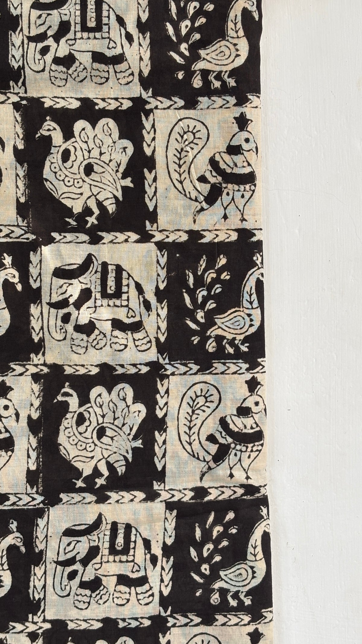 Black and Beige Traditional Figurative Print Handblock Mul Cotton Saree