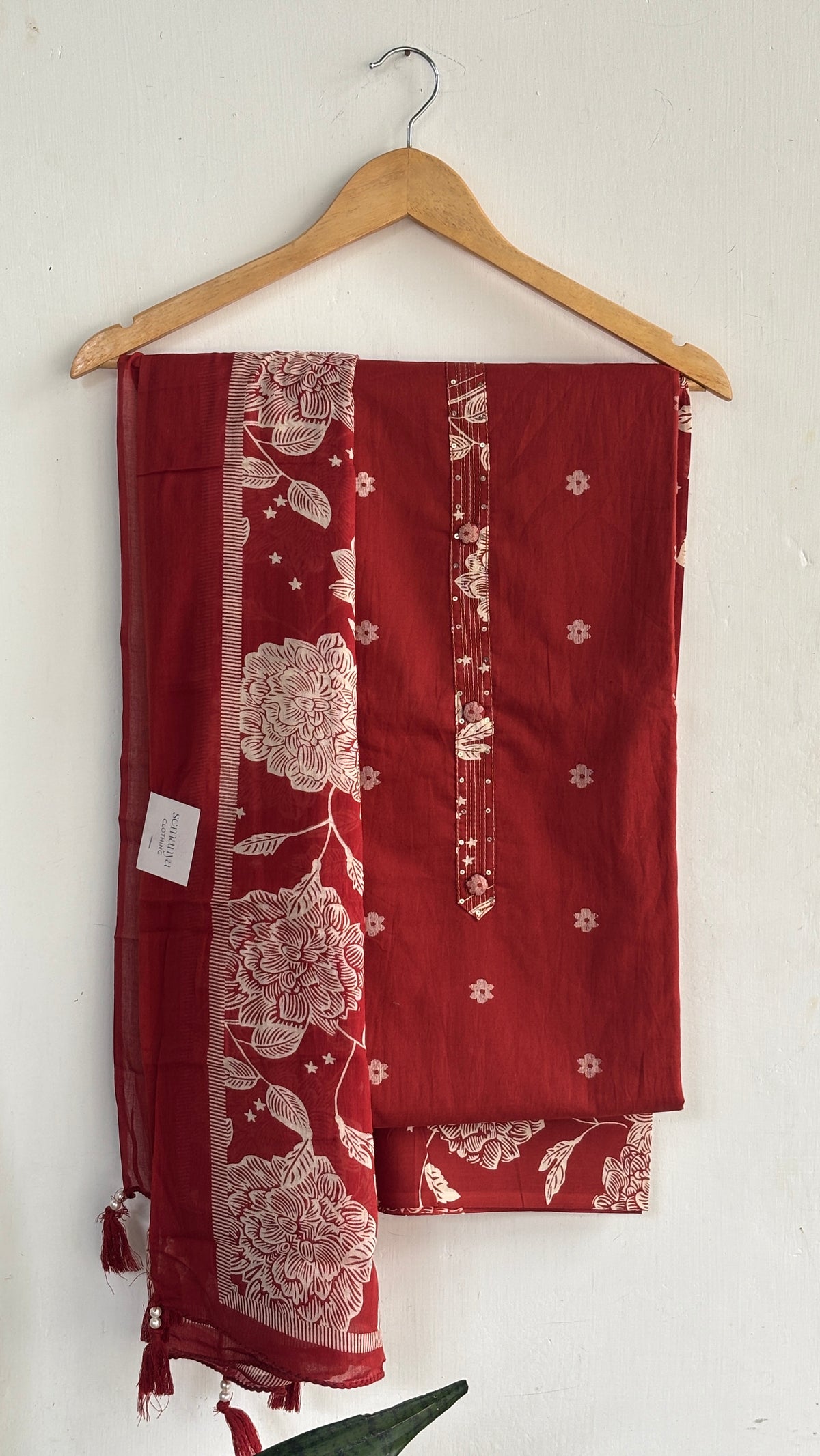 Floral Motif Suit Set with Printed Dupatta