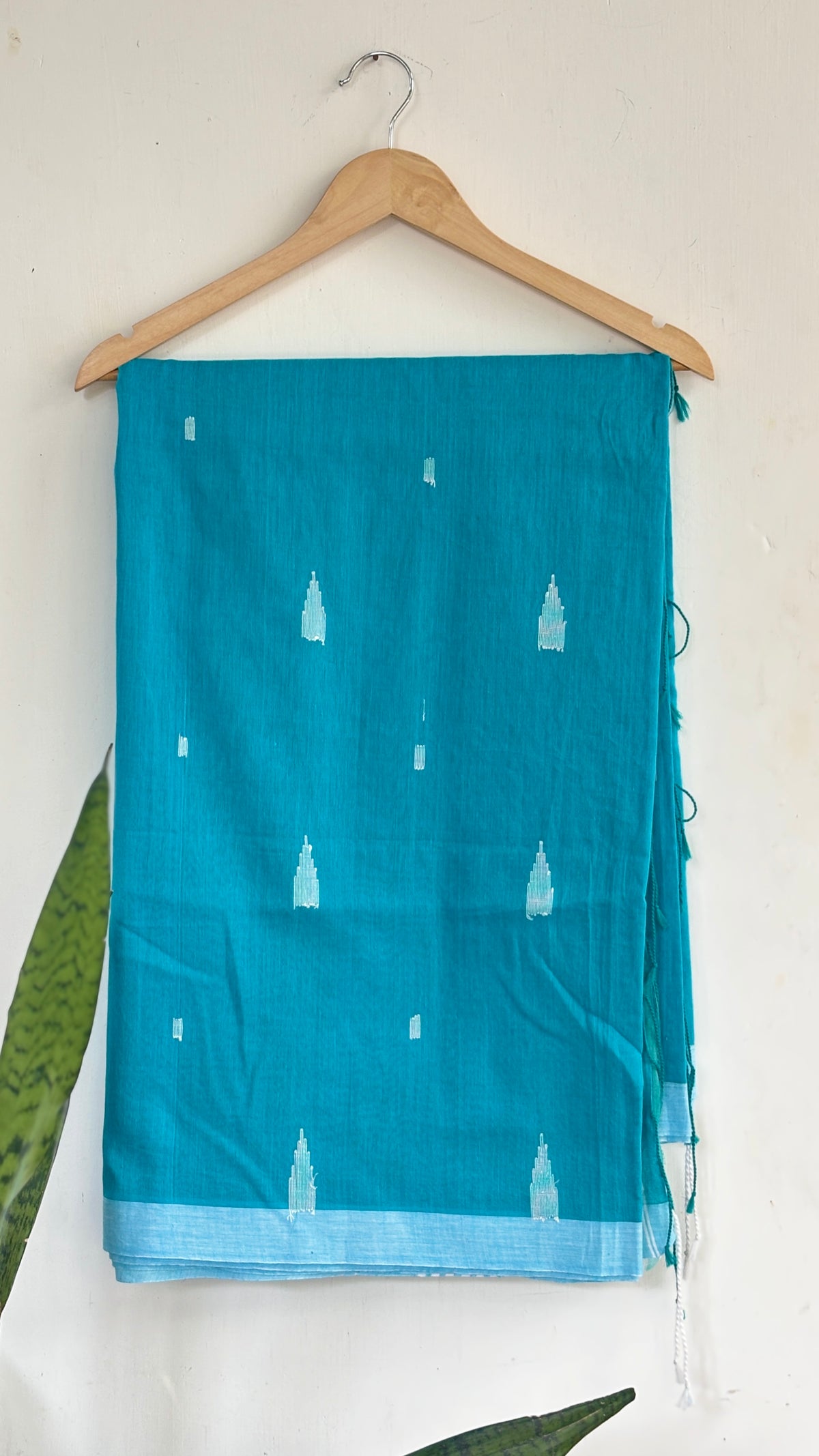 Mul Cotton Saree with Woven Motifs