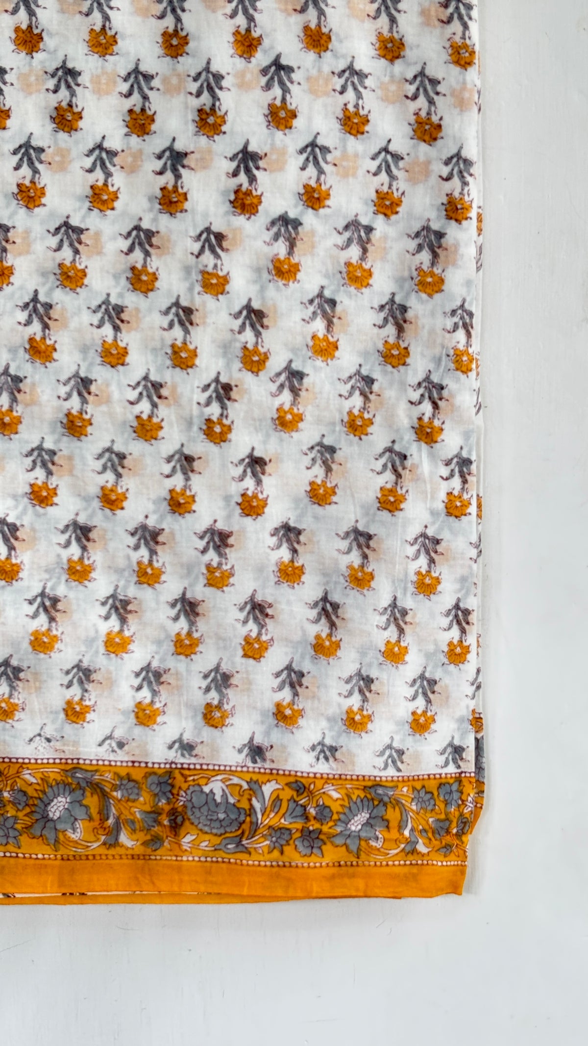 White and Yellow Floral Printed Mul Cotton Sari