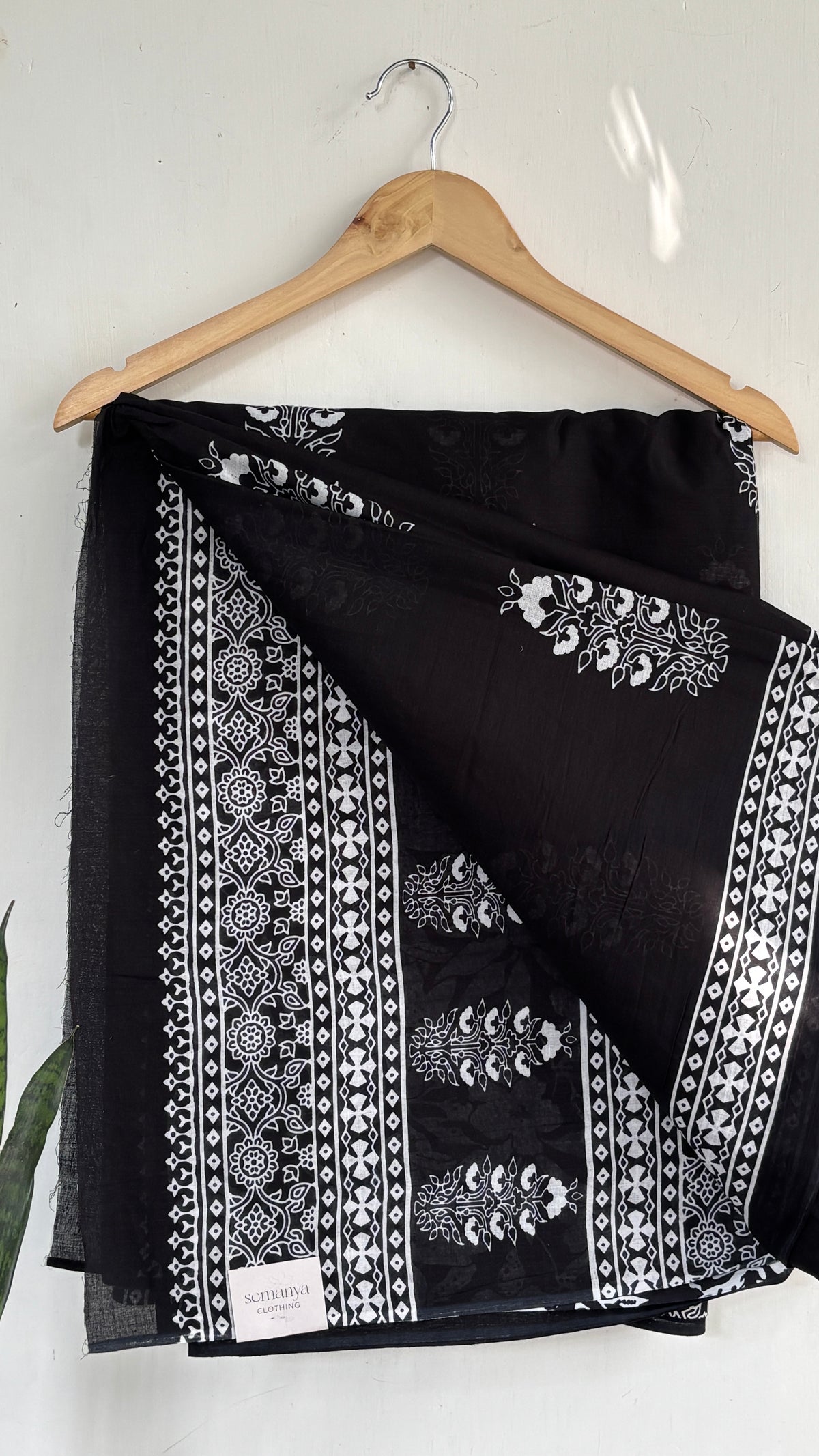 Black and White Floral Printed Mul Cotton Saree with Geometric Border