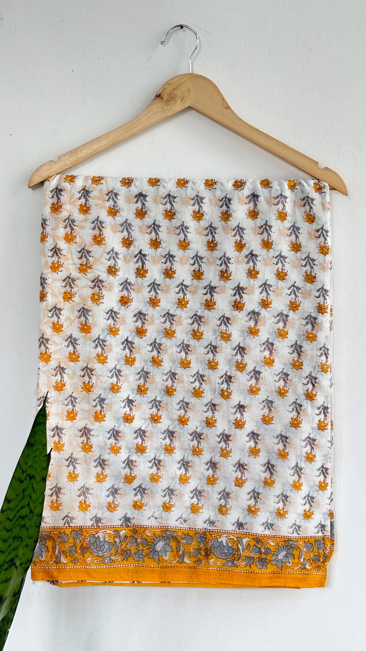 White and Yellow Floral Printed Mul Cotton Sari