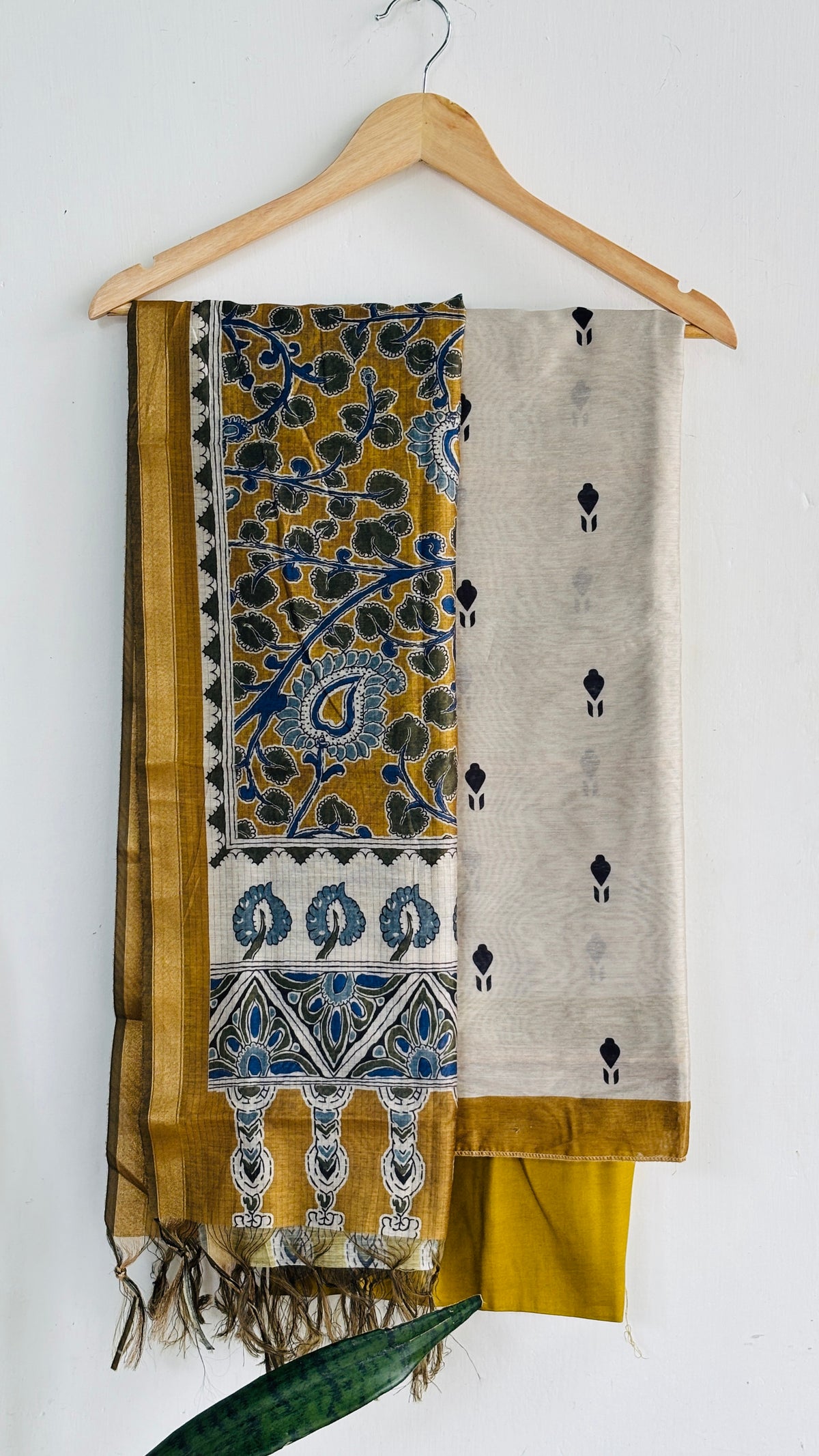 Ethnic Printed Suit Set with Patterned Dupatta and Tassel Details