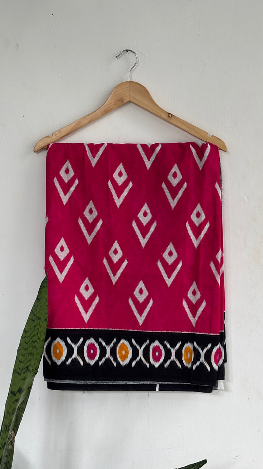 Pink and Black Geometric Print Mul Cotton Saree