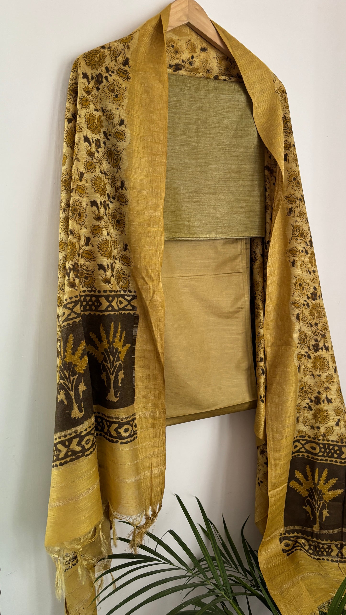 Silk Suit Set - Yellow Ochre