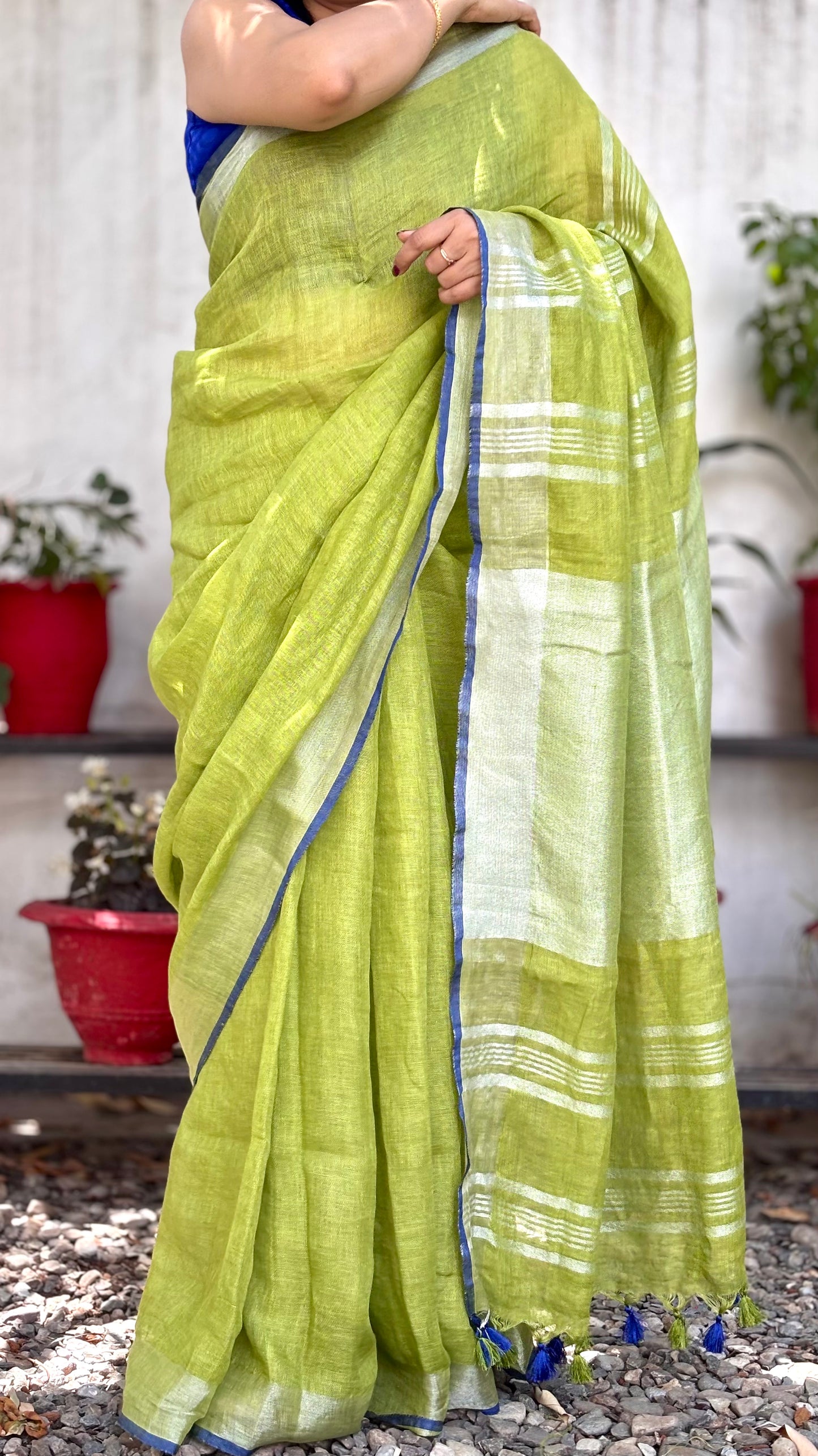 Handwoven Linen Saree - Bright Green